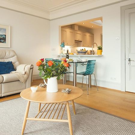 ダートマスHarbour Livingアパートメント エクステリア 写真